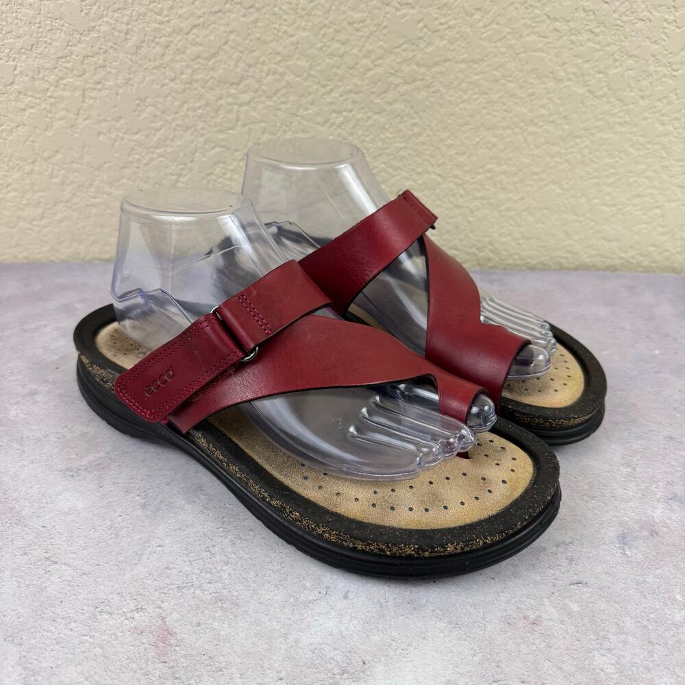 Ecco Women's Burgundy Sandals